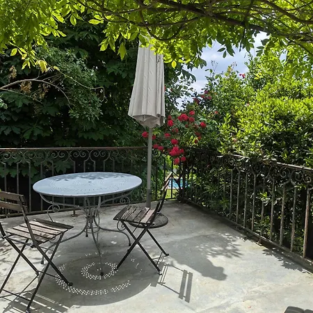 Tatil Evi De La Tour Donjon *