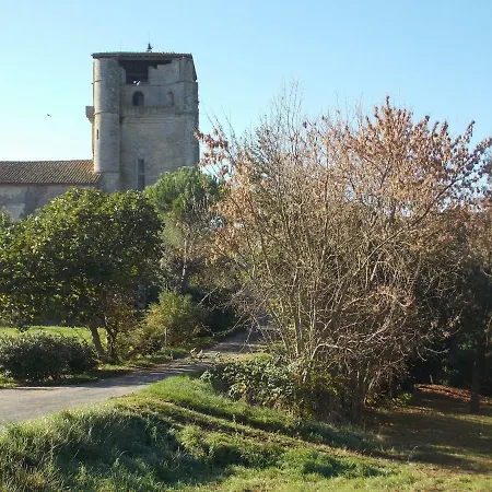 Tatil Evi De La Tour Donjon *