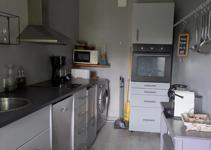 De La Tour Donjon بيلكاستل