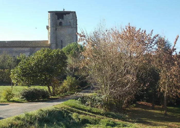 بيت للعطل De La Tour Donjon *